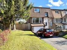 724 GLENGARRY BOULEVARD | Cornwall Ontario | Slide Image One