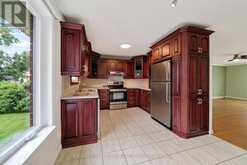 1518 BLAKELY DRIVE | Cornwall Ontario | Slide Image Eight