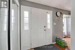 327 ANGELA CRESCENT | Cornwall Ontario | Slide Image Two