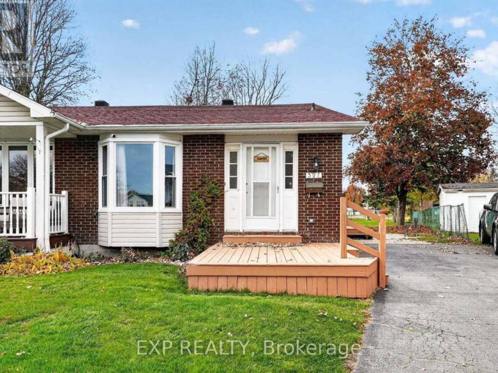 327 ANGELA CRESCENT, Cornwall, Ontario K6H 7A1