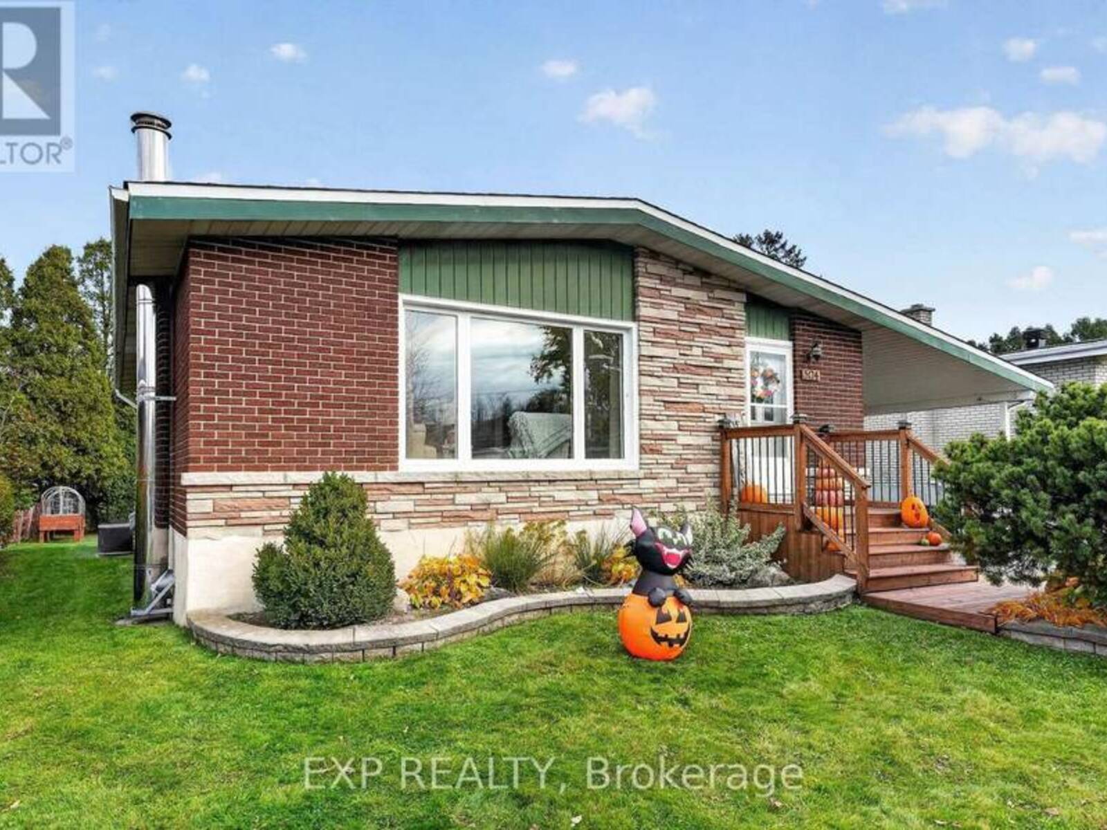 504 ANDERSON DRIVE, Cornwall, Ontario K6H 5N3